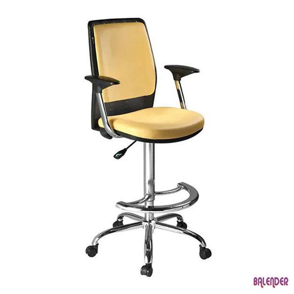 صندلی كانتر راحتیران مدل F608 را می توانید برای خودتان با انواع مدل های متنوع و روکش چرم و پارچه ای سفارشی سازی نمایید.