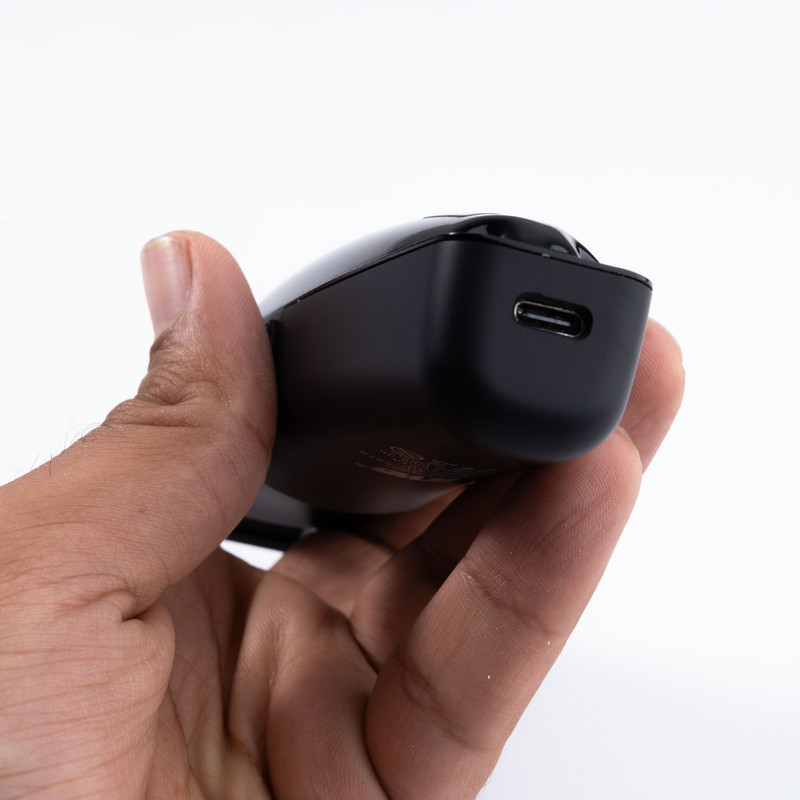 ماشین اصلاح موی سر و صورت جی دبلیو مدل GW-9979، اصلاح به صورت صفر زن، خط زن، منبع انرژی باتری، تکنولوژی اصلاح به صورت تریمر، مدت زمان شارژ 120 دقیقه و مدت زمان استفاده پس از شارژ 120 دقیقه، به همراه کابل شارژ، برس تمیزکننده، روغن، 4 عدد شانه، عملکرد توربو - Image 9