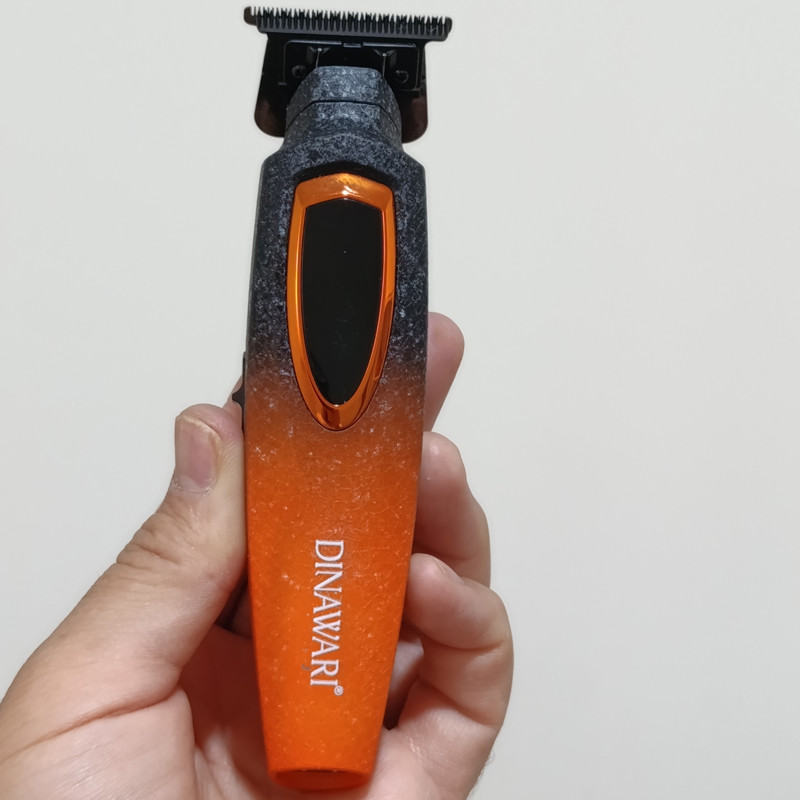 ماشین اصلاح موی سر و صورت شارژِی دیناواری مدل D-195 - Image 3